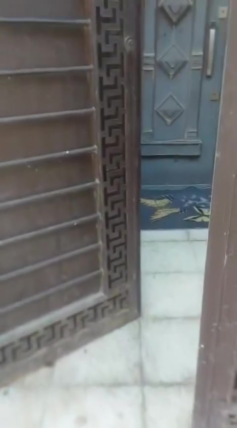 بيت للبيع في كفاءات السيدية قرب تقاطع الدرويشالمساحة مية متر زراعي كامل الخدمات ومابي اي نقص الي ياخذة كبل يجيب غراضه ويكعد بي منطقة هادئة  للاستفسار ع الرقم ‏‪***********اكو واتساب
