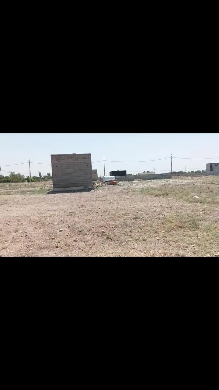 يتوفر قطع 160 متر 170 متر 130 متر خدمات ماي كهرباء واصل تبليط راس فرع حي بدر بدايه شارع مزارع قرب مدرسه شهيد كاضم عباس من جهه جسر معارض اكثر تفاصيل ***********
