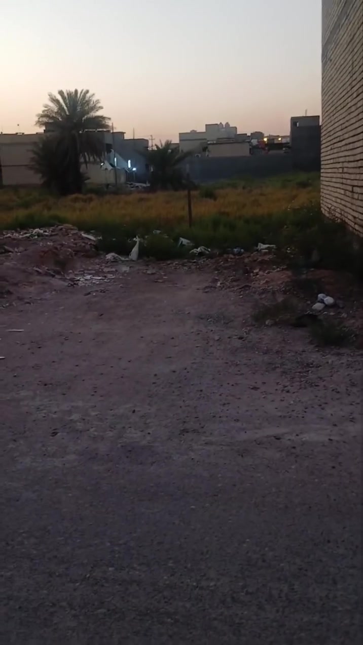 سلام عليكم قطعه للبيع الدوره هور رجب مساحه ٥٠ متر واجهه ٥ نزال ١٠ موقعها مجمع ارض النخيل رقم القطعه ٨٨ مجاور ٨٧ للعلم اني صاحب القطعه مو دلال سعر القطعه ٢٠ مليون قفل للاستفسار ***********
