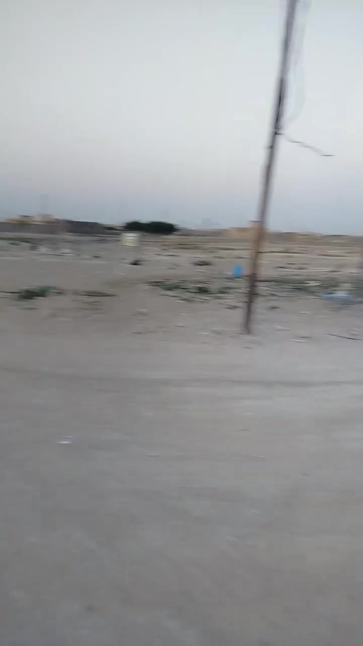 حي الجودين النزله الثانيه شارع الحسينيه الريئيسي 200متر مسيجه BRS

