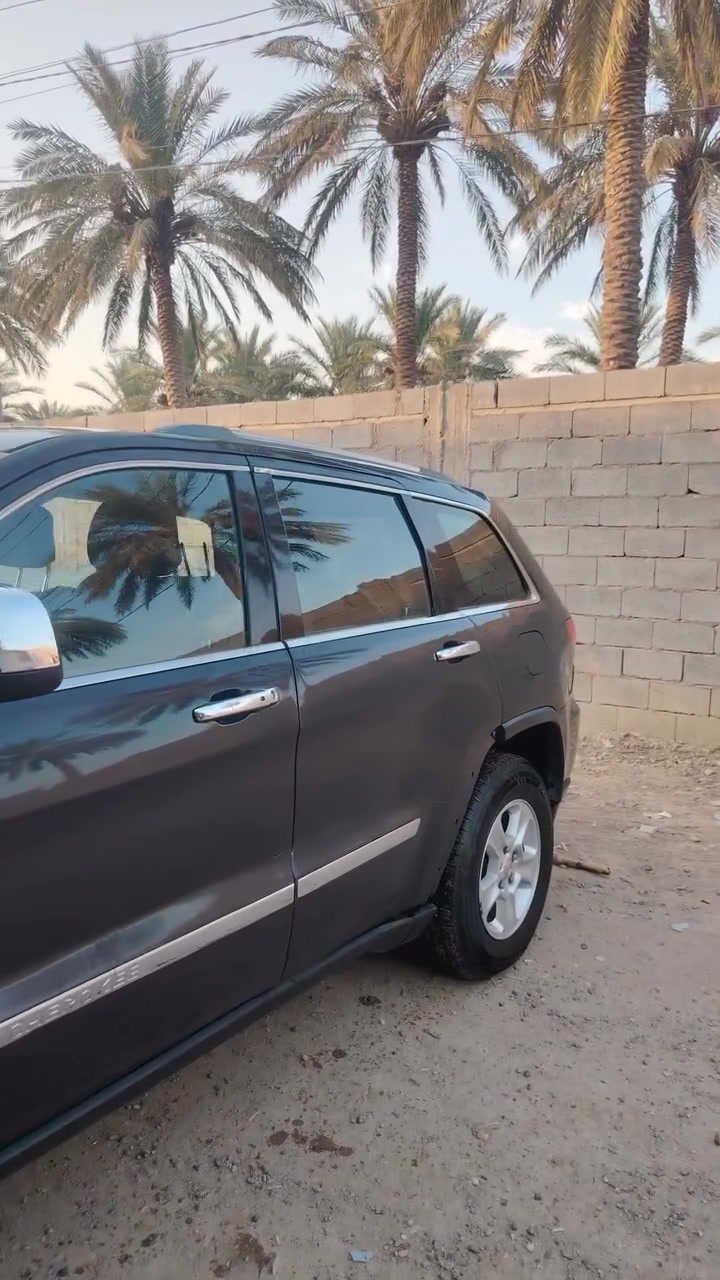 جيب شيروكي
موديل 11
موصفات الأبواب بصمه
الكشن السايق كهربائي
غرفه نظيفه
حادث السياره جاملغ امامي السايق وأبواب
السياره ابيعه حزام كامل
رقم انكليزي بغداد
السعر ١١٠
مراوس يرهم ب الانترا او سوناتا
الرقم /*********** بيه واتس اب
