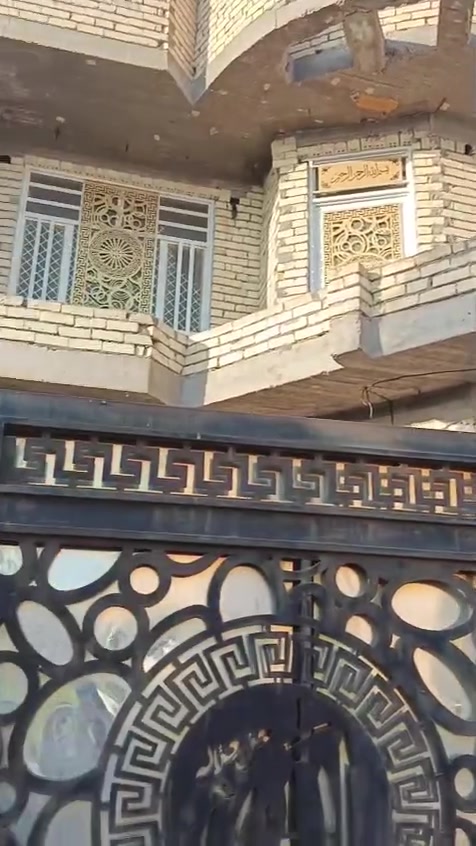 بيت للبيع داخل حي العطاء مساحه 150متر سعرررر مناسب مطلوب الى صندوق الاسكان مساحه البيت 150متر بناء طابوك درجه اولى طابقين على شارع 20 كامل كل الخدمات ماء وكهرباء وتبليط وحتى مجاري يحتوي على 3غرف نوم كبيرات بيت درجه اولى وسعر مناسب +مطلوب الى صندوق الاسكان للاستفسار الاتصال على الحاج ابو ذو الفقار ***********

