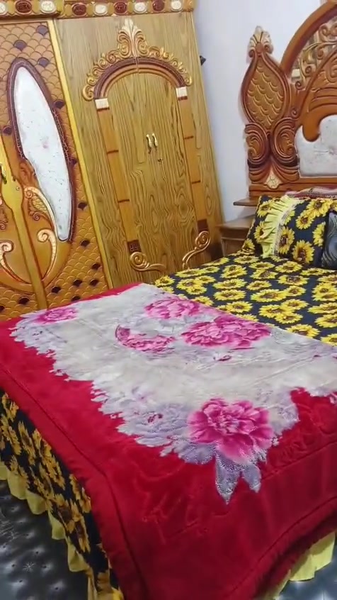 السلام عليكم غرفه اخشاب للبيع رقم الهاتف***********
