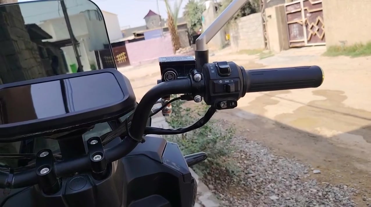 شحن اباجي • ٦ بطاريات • ١٨٠٠كم