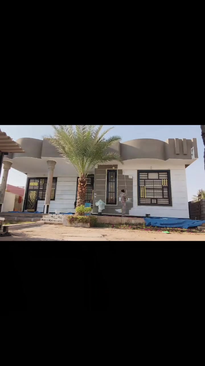 كادر صباغ • حسين مهند • دهان