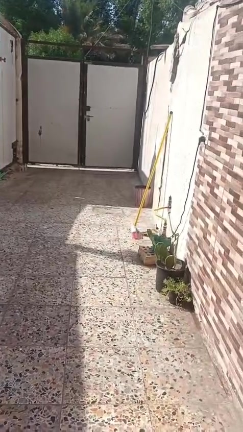 السلام عليكم بيت للبيع الشعله أم نجم مساحه ٧٥متر شارع عشرين شارع النهر مقابل التشجير الاستفسار ***********/***********
