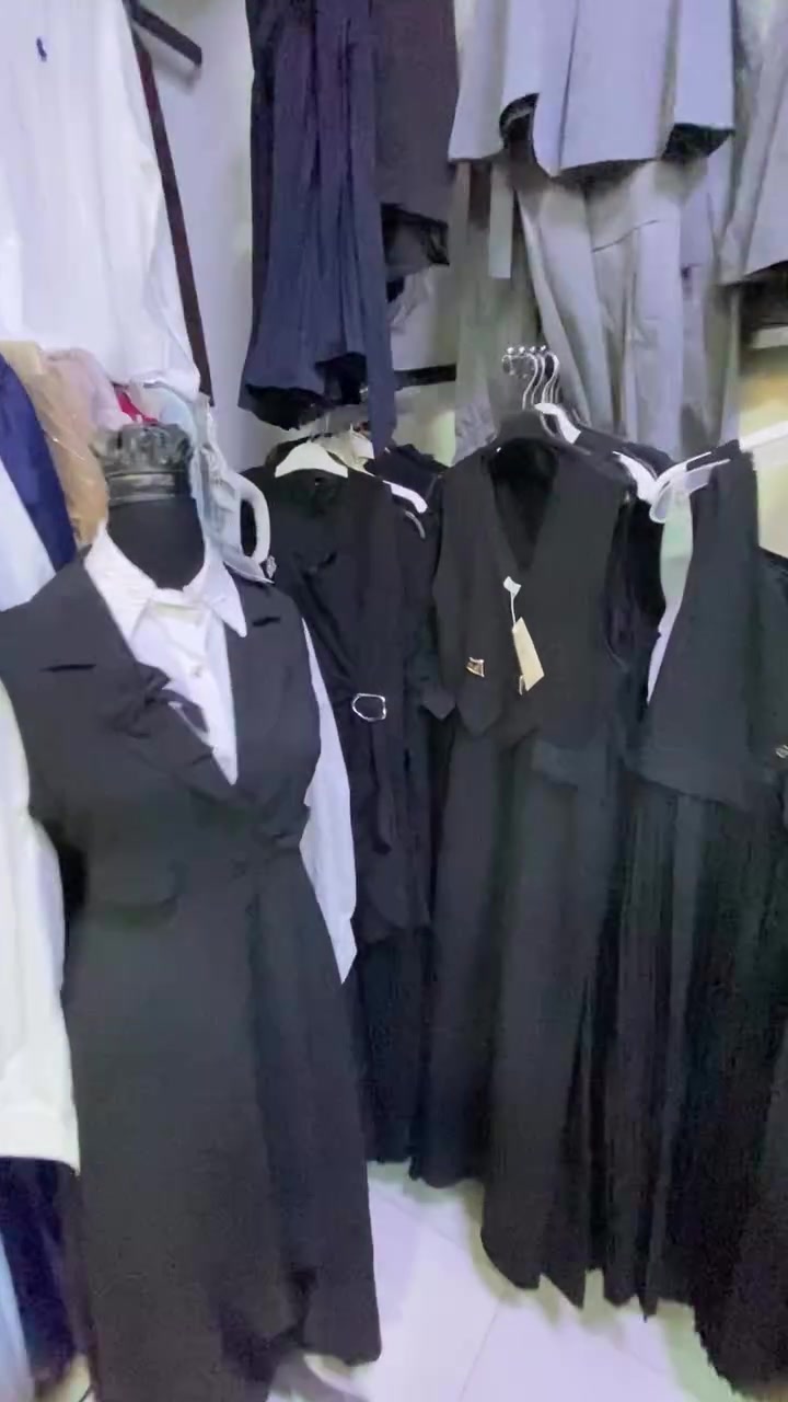 بوتيك  اوما  مول اوما  العرض فقط  15 الف لحكووو🔥😎
