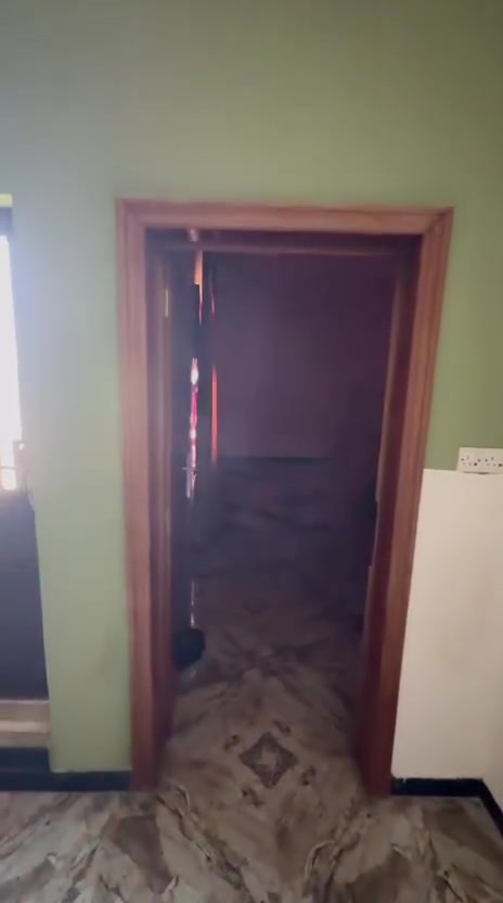 مشتمل للبيع المساحه ١٥٠ متر الوجه ٧ ونص في ٢٠ الجغيفي الثانيه قرب جامع فاطمه كاع بجر ٢طابق ٤غرف نوم الأرضي ٢ طابق الثاني ٢ غرفة السعر ١٤٠ مليون وبها مجال للتفاوض من قبل صاحب المشتمل اسماعيل الجميلي مكتب عقار الجغيفي الثانيه عبورالجسر الجغيفي الثانيه اتصال *********** اسيا كورك ***********
