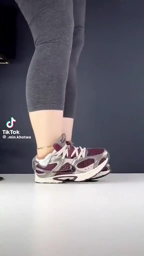 جديد ملك الاسعار تم وصول وجبة من الاحذيه الرياضي بأشكال والوأن مختلفة و تلائم ذوق زبائننا  الاعزاء واتساب***********
