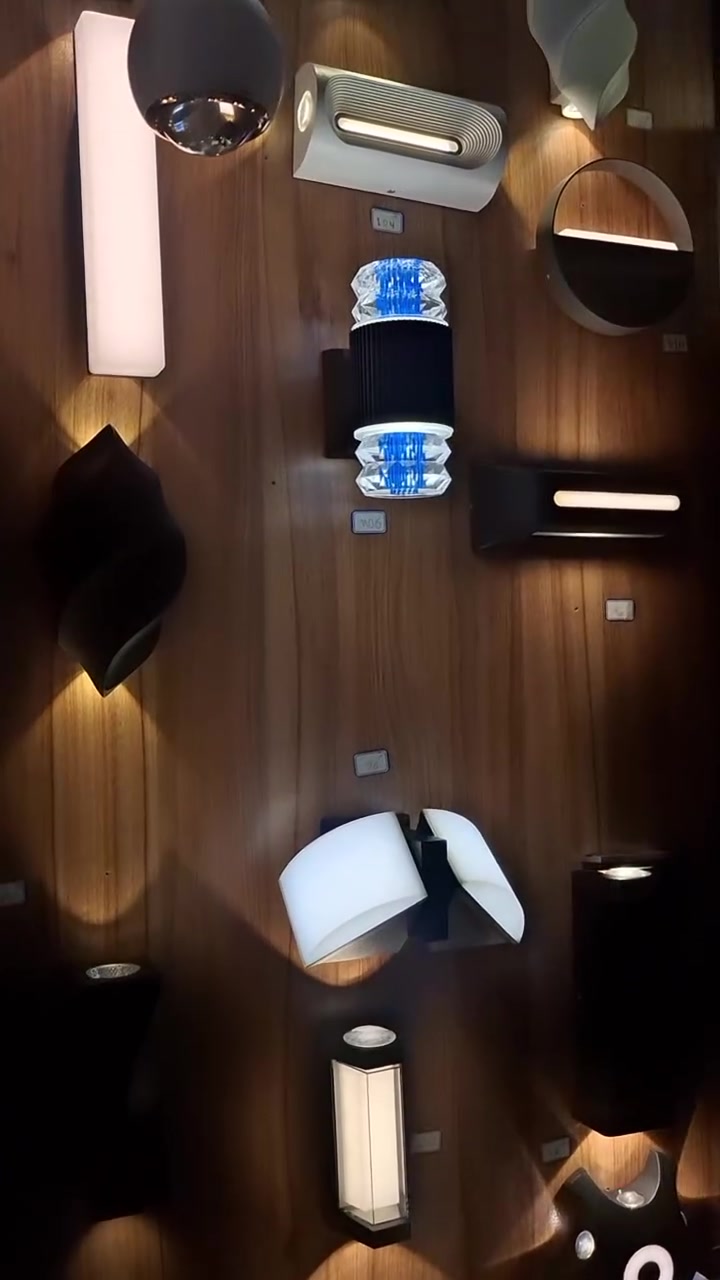 🏡 مجموعة إنارة جدارية خارجية من بترى – تصميم عصري وقوة تحمل مثالية 🏡

أضف مظهرًا مميزًا وأنيقًا لمساحاتك الخارجية مع مجموعة الإنارة الجدارية الخارجية من بترى، التي تجمع بين الأداء العالي والتصميم المتين.

🔧 مواصفات المنتج:

🌧️ مقاومة للعوامل الجوية:  لتحمل الأمطار ودرجات الحرارة الخارجية.

🏗️ هيكل الألمنيوم: مقاوم للصدأ لضمان طول العمر والأداء العالي.

اختر مجموعة الإنارة الجدارية الخارجية من بترى لتحصل على إضاءة تدوم طويلًا وتقاوم الظروف الخارجية القاسية بكل كفاءة.
-***********
#إضاءة 
#اضاءة_خارجية
