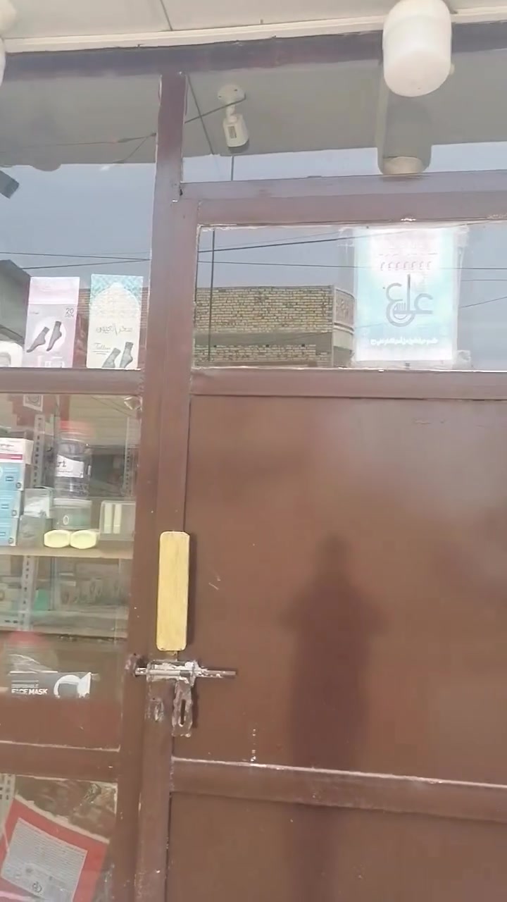 السلام عليكم
كرفان للبيع 3×4 نضيف مؤسس كهرباء 
في بابل الحله
رقمي ***********
