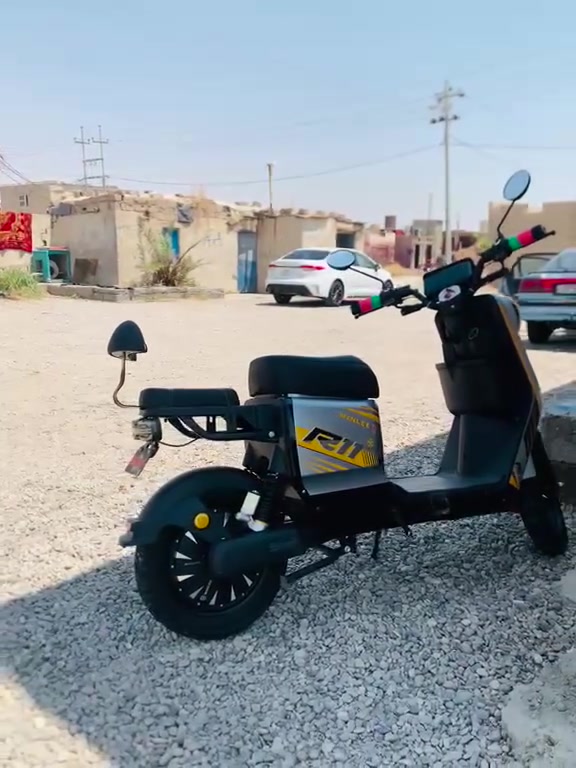 السلام عليكم.. بيع نقد فقط
بويسكل شحن R11 وزن ثقيل  موديل 2026
الاستعمال شهر ونص تقريبا.  بعدو اخو الجديد 
مواصفات تشغيل 🔛 عن بعد 
بصمه عدد 2     5 بطاريه winlee
سويج عدد2        الشحنه الوحده تمشي مسافه
نظافه فول الفول          كبيره جدا 
دوشمه ارضيه كامل 
مايعوز مصرف خلاص 
السعر/750 وبي مجال شي قليل 
***********
