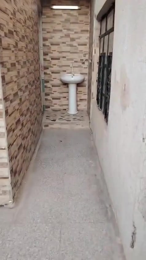 دار للبيع طابو
                  ((  بس نورنا بتعليقك )) 
 المساحة ( ٢٠٠  ) متر بناء سنه ( ٢٠٠٨  ) عكاده حلو 
يتكون الدار من استقيال ومطبخ وصاله وثلالث غرف
 نوم ومناور وصحيات 
 العنوان ميسان العرضات الفرع الاول خلف السوق
 مقابل دائرة شؤون المراءه 
 السعر(  150) مليون
📞 للاستفسار أكثر:    ***********
            مكتب عقارات الساعدي ميسان العمارة
          (  بادرة اولاد  المرحوم حسين ضيدان  ) 
                         (  ملاحظه  ) 
المكتب  مجاز حكومياً ادخل للحساب ناشر ابيوت 
اي بيت ايعجبك او قطعه  راسلني وتدلل
أعرض عقارك عندنا ودع لنا التسويق
            عنـــوان المـكتــب ميسان  
***********     حي الجامعي مقابل السوق 
***********     حي الجامعي ودور النفط  
***********     حي الغدير والصحفين وعبجيه
***********.    حي الحسين الجديد مقابل السوق 
***********.     البتيرة الحولي مقابل الف دار 
                        ( ملاحظه  ) 
          يوجد لدينا كوادر بناء مقاولات عامه 
          يوجد لدينا كادر تفليش وهدم  البيوت
         والبنايات وقلع الاراضي ونقل الأنقاض
