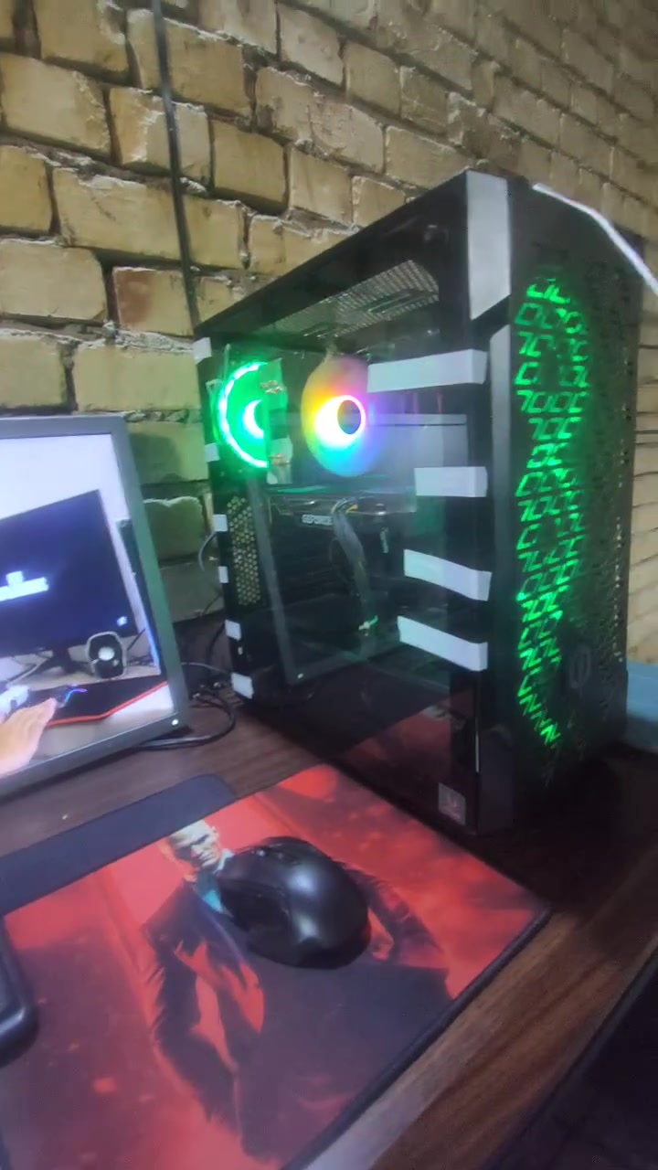 للمراوس بب بليستيشن 5 فات حاسبه جداا نضيفه 
 i5 9400f  B360 gigabyte  Gtx  1660s 6g palit  Ram 16 2x8 M.2 256g Psu 500w rocket  Case 5 fan بغداد مدينة الصدر
