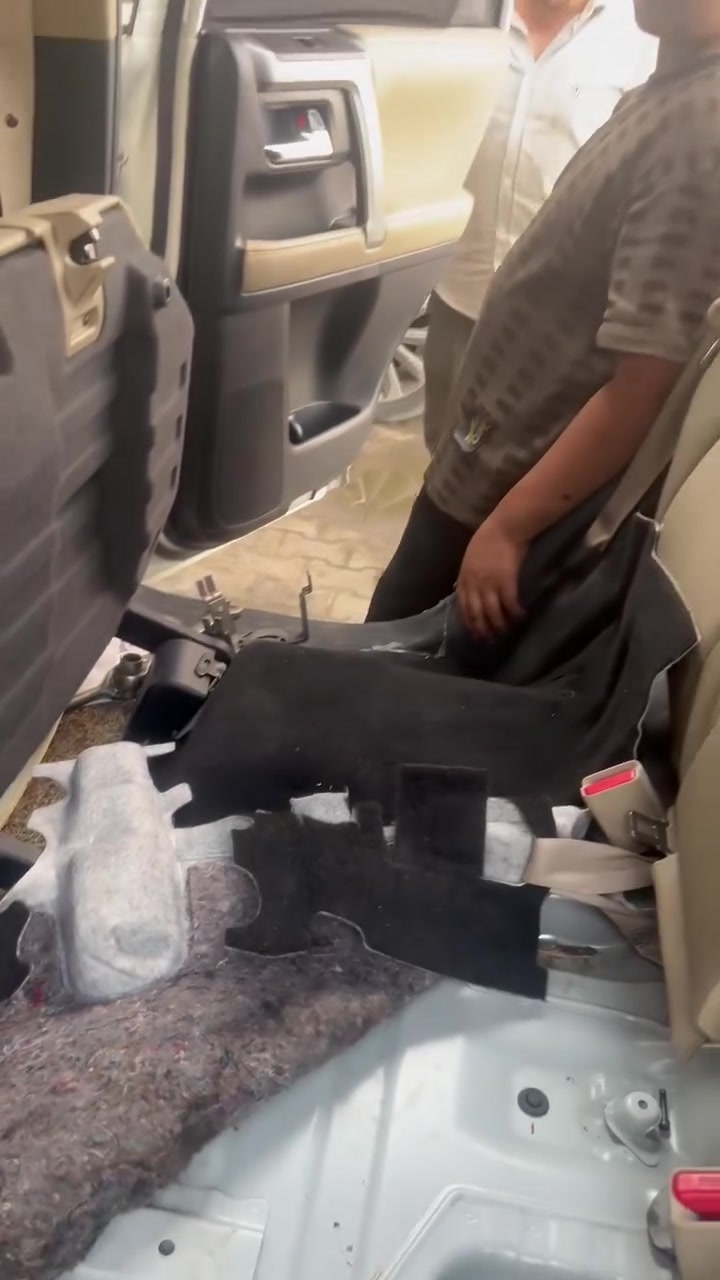 نجف الحي الصناعي نهاية بلوك الرابع 
محل الحاج عبدالله الغريري واولاده
***********
