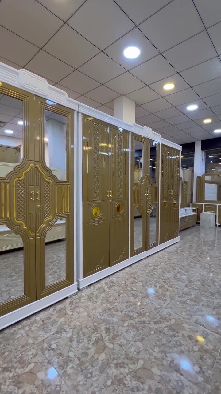 موديل طيبة

نجارة عراقية 100‎%‎ 

ضمن وجبة الدرجة الاولى 

السعر 3 ملايين فقط 

غرفة 6 ابواب طابقين محلق 

وجه الكنتور خشب MDF

داخل الكنتور صاج طبيعي 4 ملم 

ظهر الكنتور جرجوبة شد براغي

القاعدة الارضية للكنتور بلوك صاج 

ارتفاع الكنتور 245سم

عرض الكنتور 306سم

عرض الكنتور مع زاوية الملابس 414سم

شركة الشلاهي للأثاث العراقي 

العنوان محافظة واسط قضاء العزيزية قرب كراج بغداد 

خدمة التوصيل والشد مجاناً الى جميع محافظات 
العراق

خدمة استبدال الغرف القديمة بالجديدة مع الاتفاق على الفرق 

خدمة الصيانة ما بعد البيع لمدة سنتين مجاناً 

***********

***********
