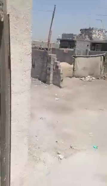مكلفه بلنشر بيت لبيع مساحه 200 تصال عل هاذه الرقم ***********
