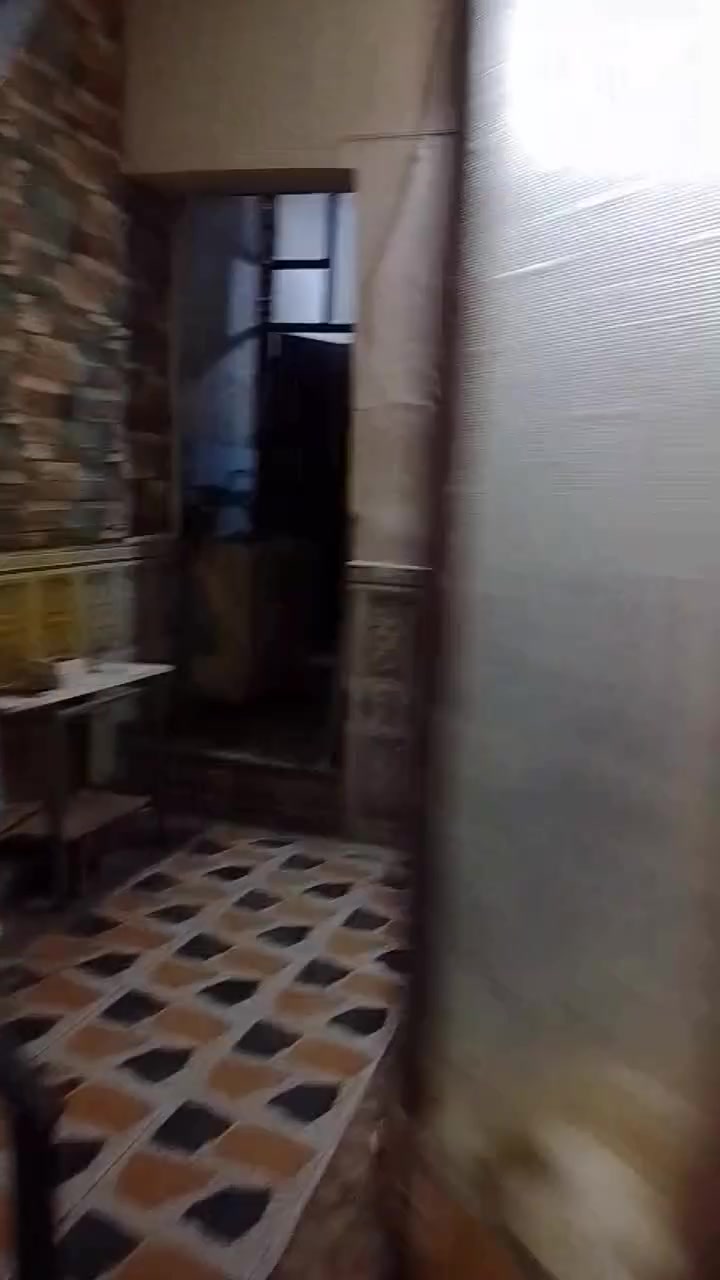 شقق للايجار ومشتملات عوائل وطلاب 
ومؤثث الأعظمية قرب حديقه حجي بصره 2نوم وصاله ومطبخ وصحيات وسطح 
الاتصال ***********
