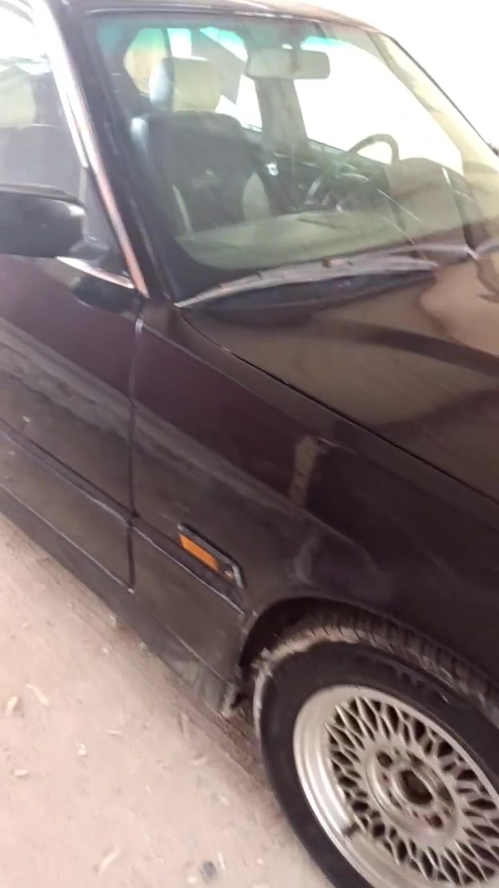 بي ام موديل 91 محرك مسكر حجم 525 كير محرك مكفولات حداديه صارلهه سبوع مبدلهه ترايك وين ما يعجبك سعر 40وبيهه مجال بصيط***********
