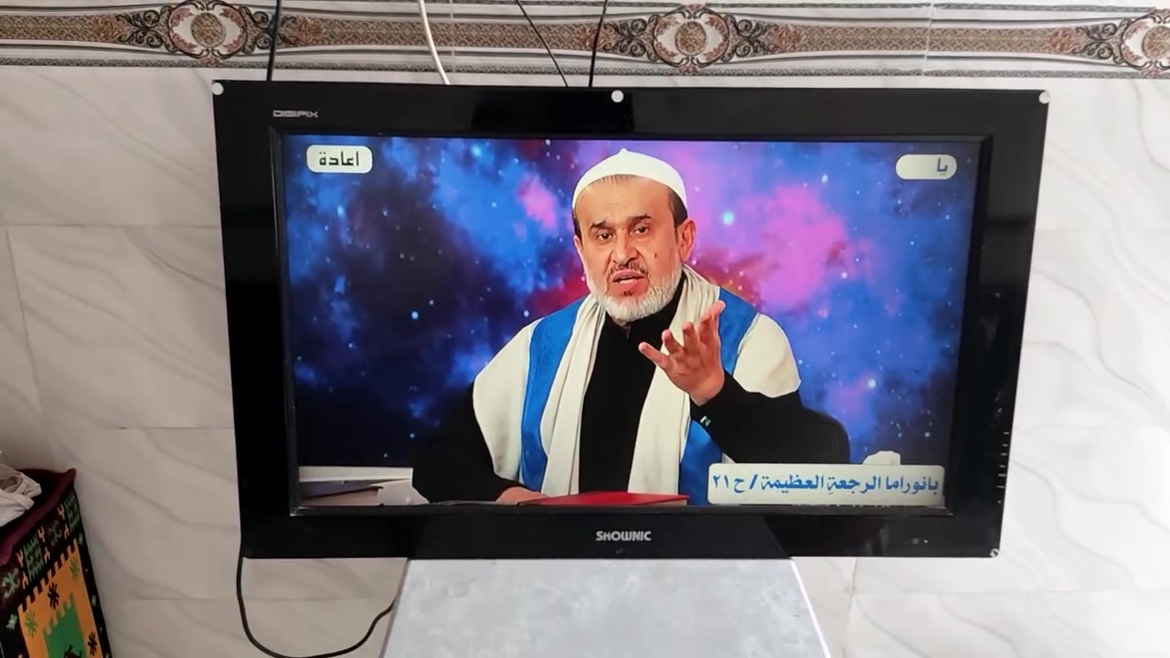 السلام عليكم شاشه حجم٣٧بوصه نظيفه شاشه السعر خاص او تصال ع رقم *********** المكان الحر
