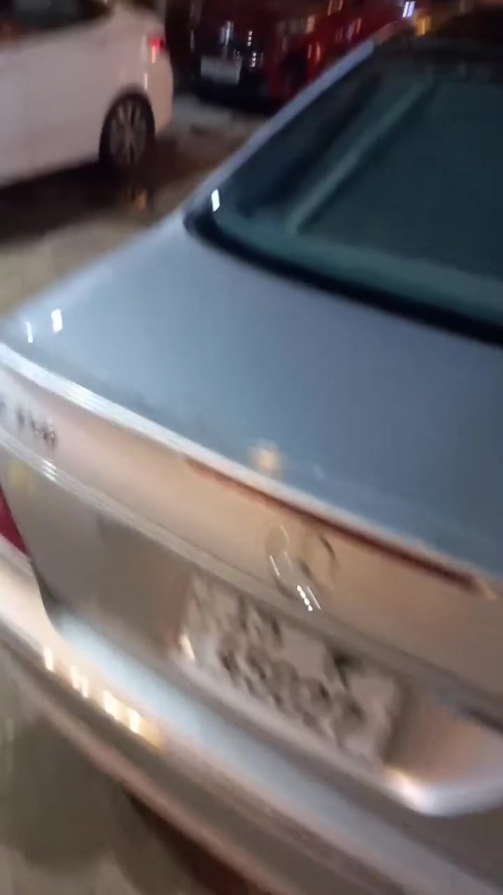 للبيع مارسدس حجم E350 فول مواصفات موديل ٢٠٠٨ او مراوس بكوري سياره جديده تخم تاير ماشيه ٢٥٠ الف العنوان بغداد الدوره السعر ١١٢ بيه مجال ***********ابوادم

نص مكتوب في الصور:
- Samsung Quad Camera
- تم التقاط بواسطة
- Galaxy A12 الخاص بيـتت
- Galaxy A12 الخاص بيئت
- Galaxy A12 الخاص بيتت