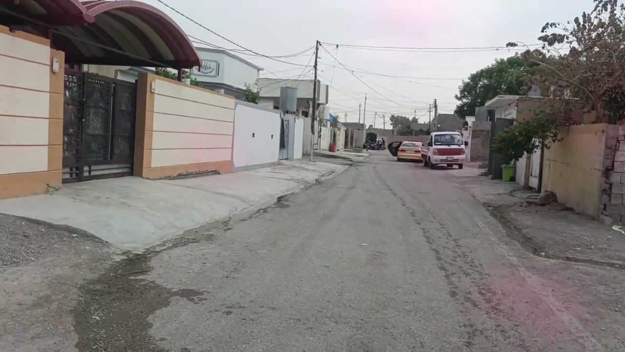 دار للبيع المساحه 200م ركن جنس الارض تابعه إلى وزارة الماليه مسجله بل طابو صاحب البيت أمشي معامله تطويب 
الموقع جلولاء المعسكر من جهة صفحه الماليه
الدار يتكون من استقبال 6*4 وغرفتين نوم 5*4 ومجمع درك وحمام 2*2 ومطبخ 3*5 وكراج يلزم سيارتين وحديقة
الفرع مالته 12م خدمات كامله تبليط ماء اساله كهرباء انترنت
قريب من شارع العام
السعر المطلوب مناسب من سعره الحقيقي 54 وبي مجال
للاستفسار الاتصال على الرقم التالي او واتساب او مراسله الصفحة
***********
