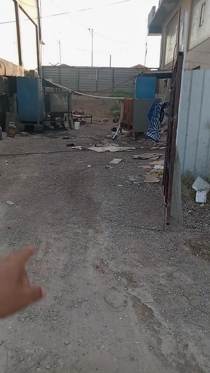 سلام عليكم قطعه للبيع طابو زراعي سند 25 بعقوبه تقاطع القدس بضهر حلويات الحمداني المساحة لوجه 10 والانزال 20 مثل مجاي شاهد امامك بل فيديو لاستفسار تصل على هذه الرقم *********** او ***********
