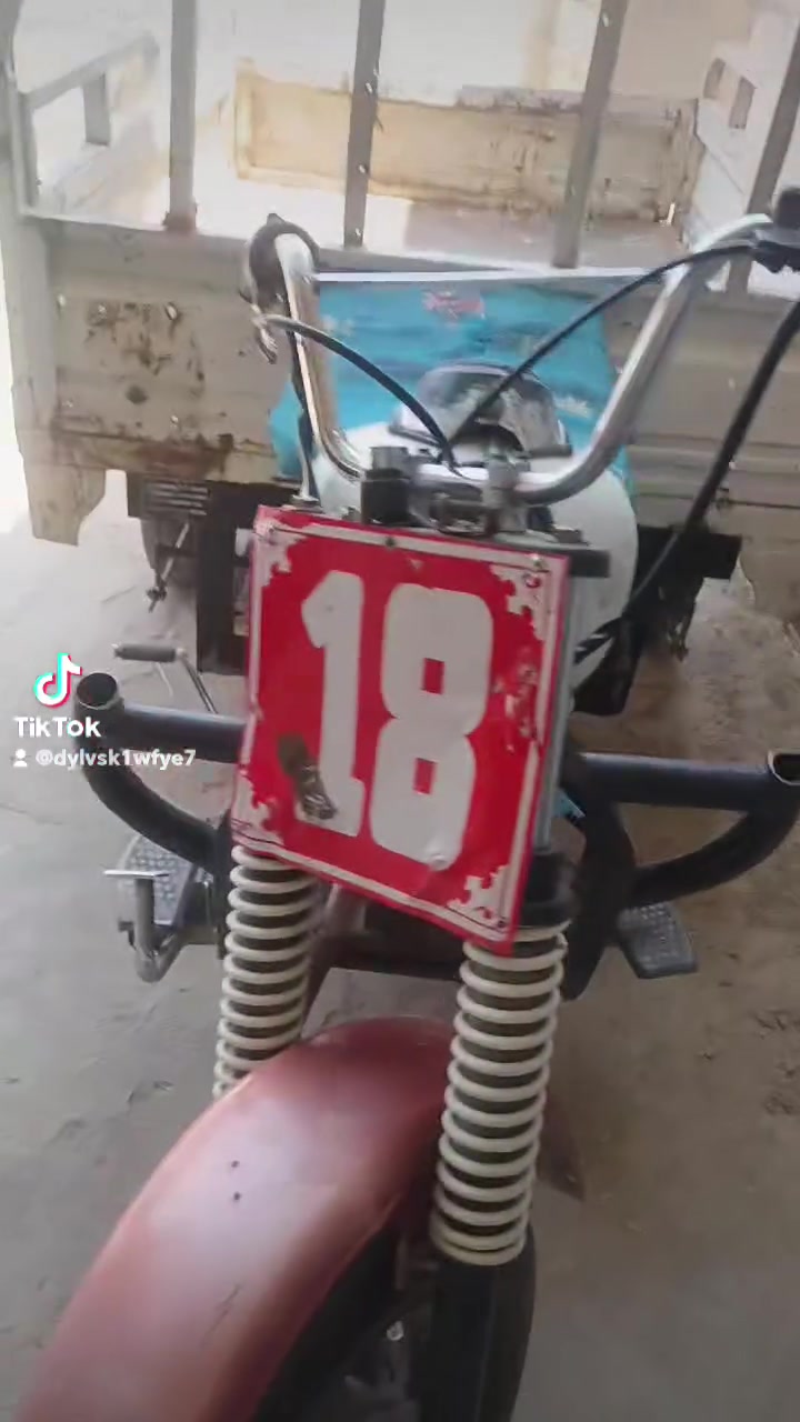 سلام عليكم سوته مديل 20 لبيع أوراق اصولي سعرها 1550 قفل *********** ناصريه موكز
