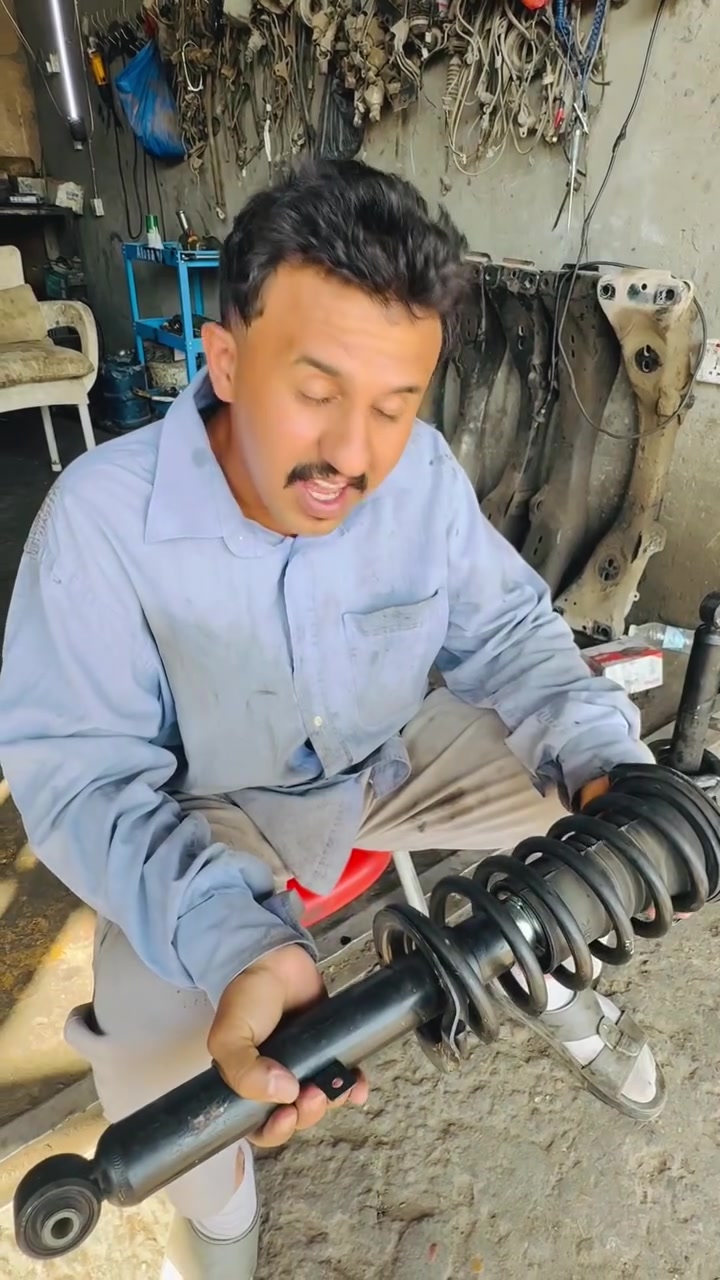 ***********سلام عليكم اخوان تحياتي لجميع وكل خطوه الف هلا النجف حي الصناعي سايدين غرفت الحراس
