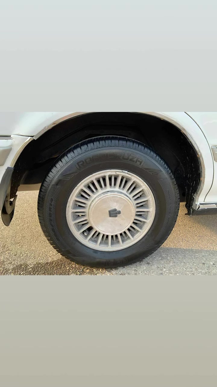 تويوتا كراون • سيدان • للبيع