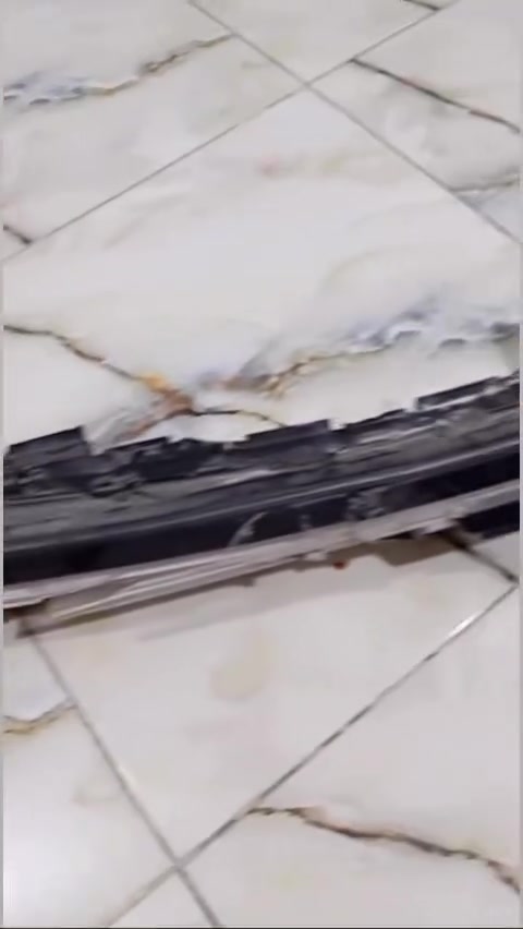 السلام عليكم 

اخون لد سوناته شكل الجديد كفر مكسور بس لدات وكارتات شغاله يفيد الي عنده لد محترك 

للتواصل واتساب 
***********
