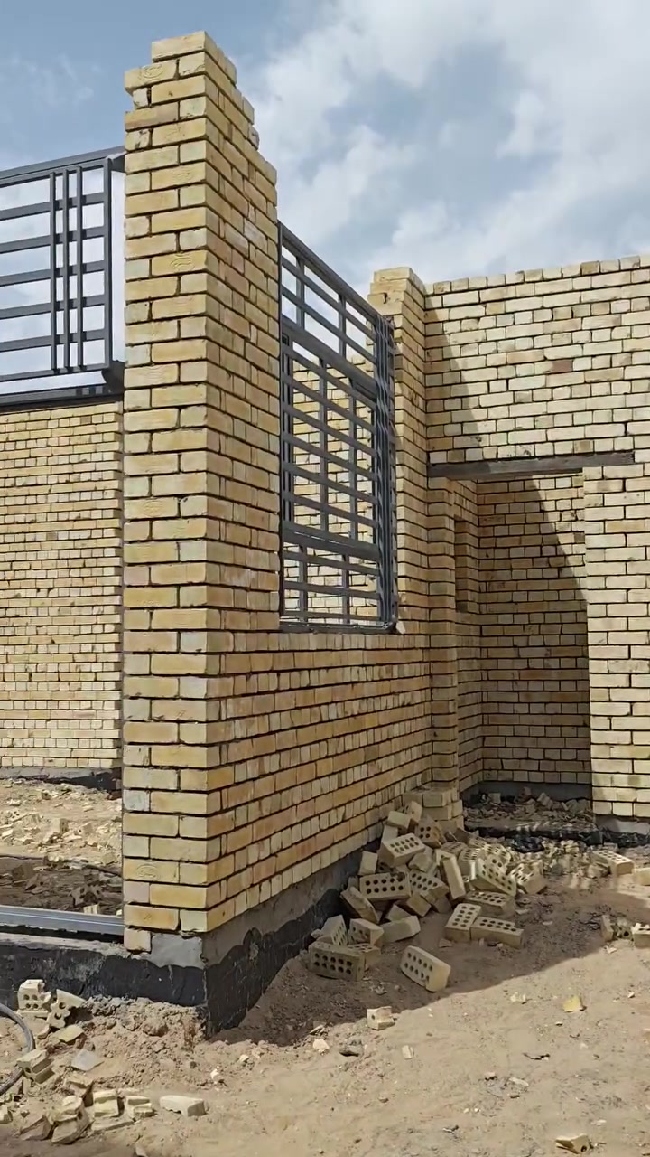 خلفه بناء درجة وله شرط ستليم مهندس شرط ام اخذ فلوس اذا ما عجبك الشغل اشتغل طابوك بلوك ثرمستون  اشتغل كربلاء  التزام بل عمل مصداقيه وال رزق عله الله رقمي ***********
