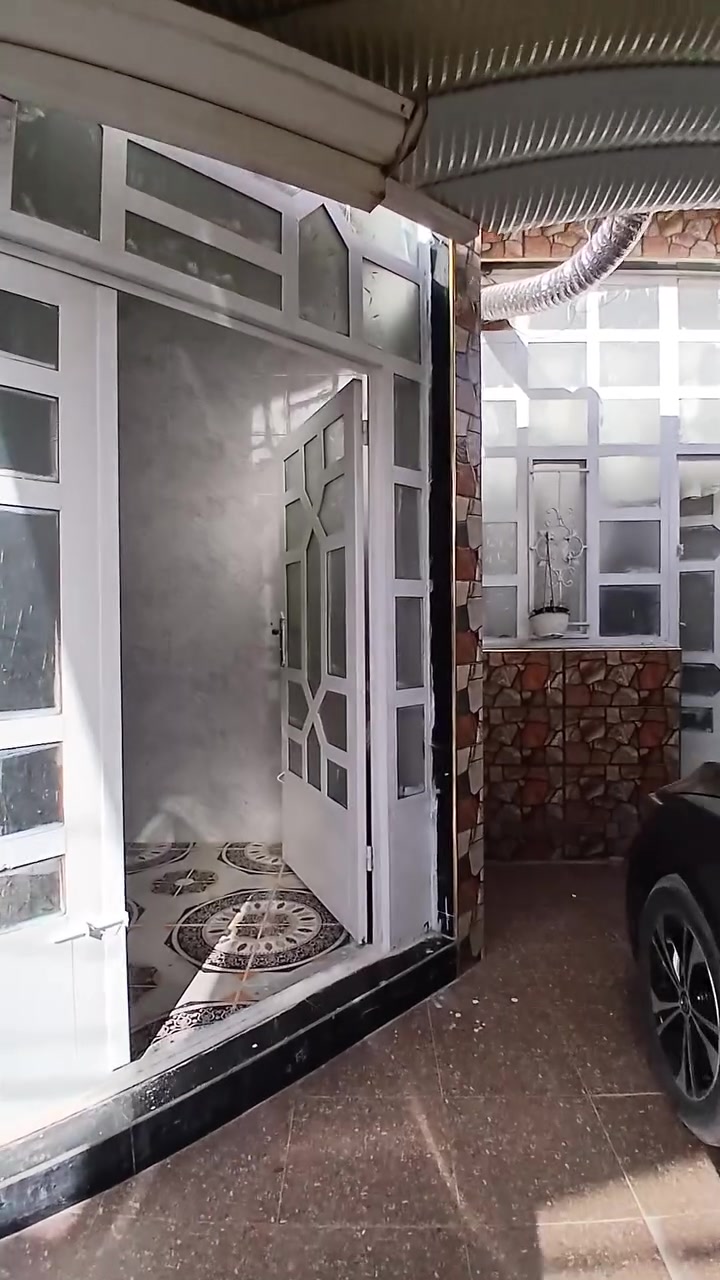 .... السلام عليكم....
بيت للبيع مساحه 200 متر طابو صرف 
بناء حجر شارع 10 متر 
يحتوي على كلدور استقبال 
مطبخ صاله غرف نوم عدد 2 
مجمع صحيات داخل وخارج مناور 2
موقع الدار الرمادي السته كيلو خلف مجمع سات 
السعر المطلوب 80 مليون بيع نقد 
للاستفسار 
***********
ملاحظه لانتعامل بالتعليقات شراي اتصل وعيوني الك
