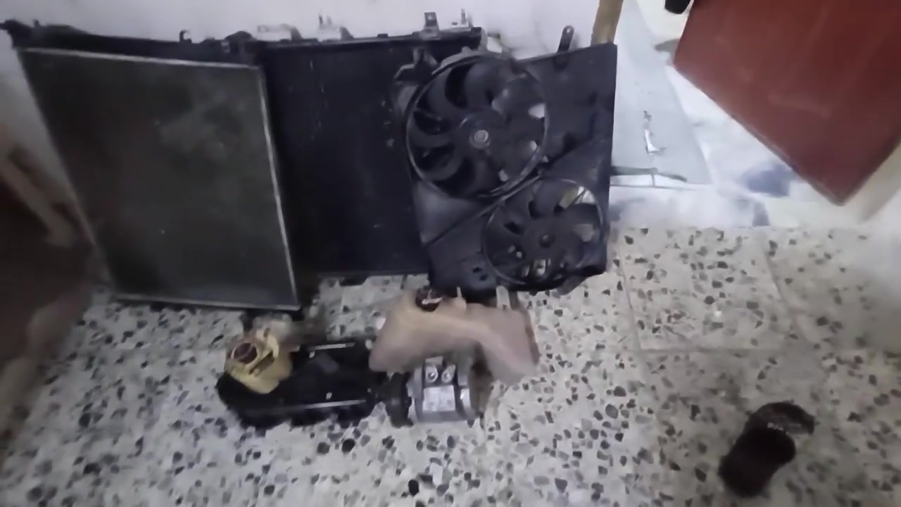 ***********
