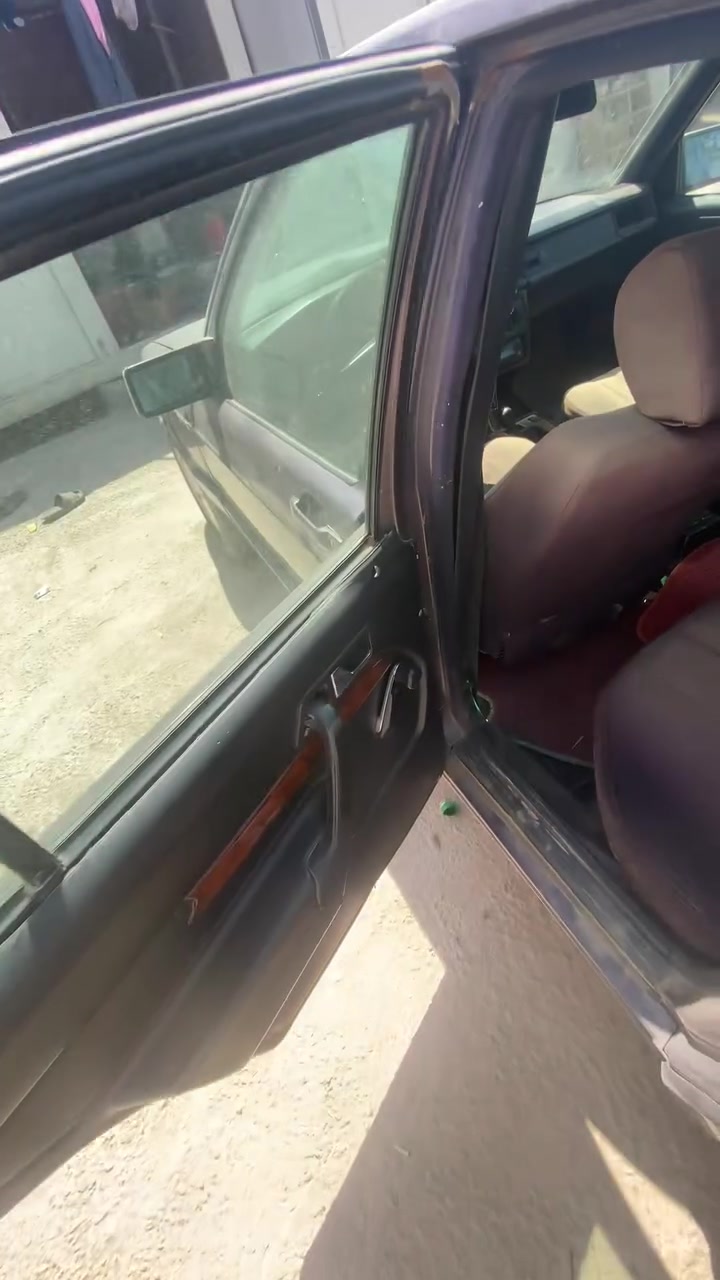 السلام عليكم 
مارسيدس طيارين ١٩٠ موديل ٩٢ بلاديه بيه ضعف بلكير فقط وغرفته ٧٠ بل ١٠٠ بيع او مراوس لسعر ٢٨ مستعجل ع بيعته اي استفسار اني خادم اتصال او اخاص ***********
