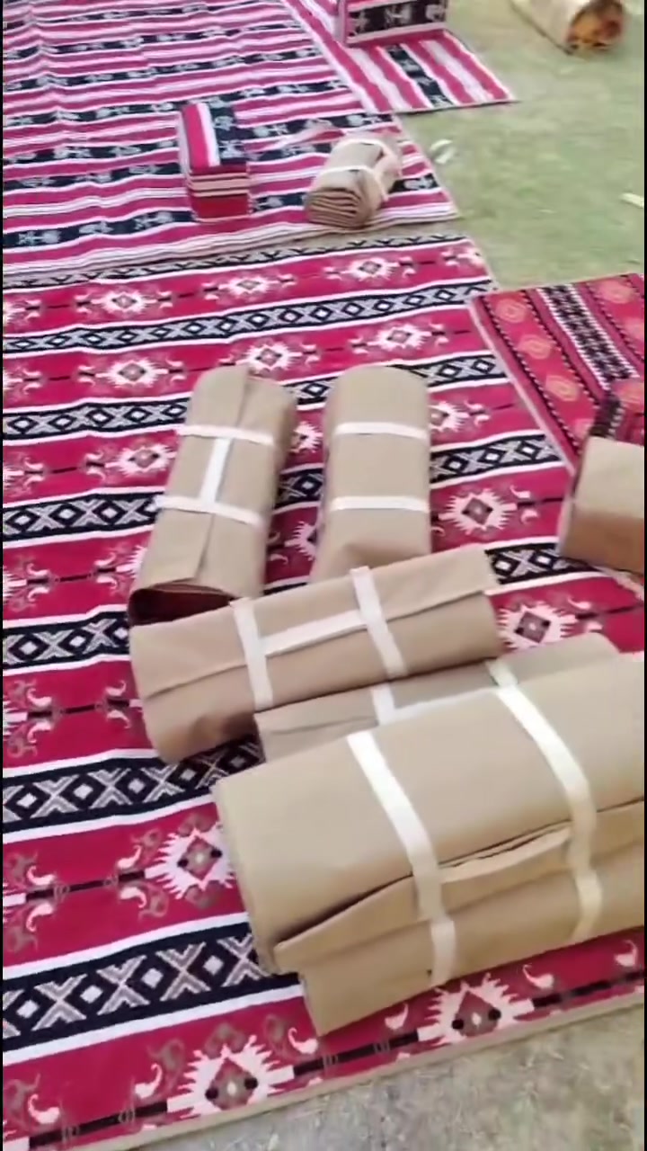 🦅🔥 وصل الجديد إلى مكتب الصقر! 🔥🦅
جلسات عربية فاخرة بجودة عالية وتصاميم مميزة ✨
إذا تبحث عن الفخامة والراحة والجودة، جلسات مكتب الصقر خيارك المناسب 🤍
🎨 متوفرة بجميع الألوان والأشكال
🪡 تصنيع وإتقان عالي الجودة
🚛 توصيل إلى جميع أنحاء العراق
📐 تفاصيل الطقم: ▪️ الفرشة الوسطية: 180 × 240 — عدد 1
▪️ المدة: 70 × 180 — عدد 4
▪️ التكايات: عدد 4
📍 موقعنا:
النجف – خان المخضر القديم
خان سنتر – قرب علوة السمك
📲 للحجز والاستفسار واتساب:
***********
***********
🦅 مكتب الصقر
فخامة تليق بمجلسك ❤️
🚛 نوصلها لباب بيتك أينما كنت في العراق
أهلاً وسهلاً بمتابعين مكتب الصقر
