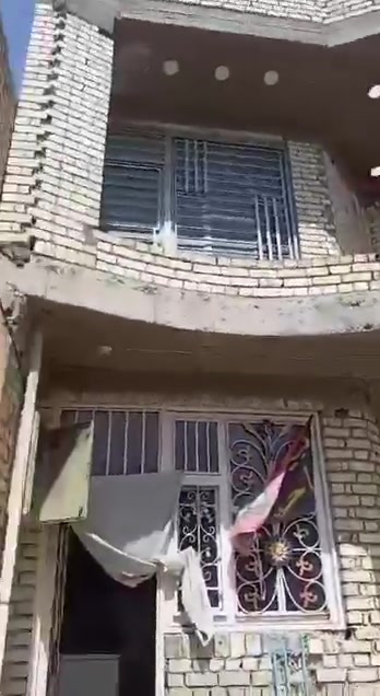 يالله
بيت للبيع بحي الاسره بشارع الميلاج مساحه البيت 220 واجهيه 11 نزال 20 طابق الارضي غرفتين نوم استقبال صاله مطبخ محموعه صحيات، الطابق الثاني يحتوي على سطح اول و غرفتين نظام سويت مع مجموعه صحيات.
***********
