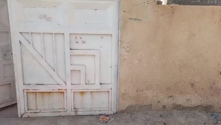 السلام عليكم 
بيت لبيع مساحه 210

كل خدمات متوفره 

مكان بيت نجف حي ميسان نهايت شارع الكيات بل مزارع سند 25
قريب ع شارع

سعر بيت 70 بي مجال 

اي ستفسار الاتصال ع رقم ***********
