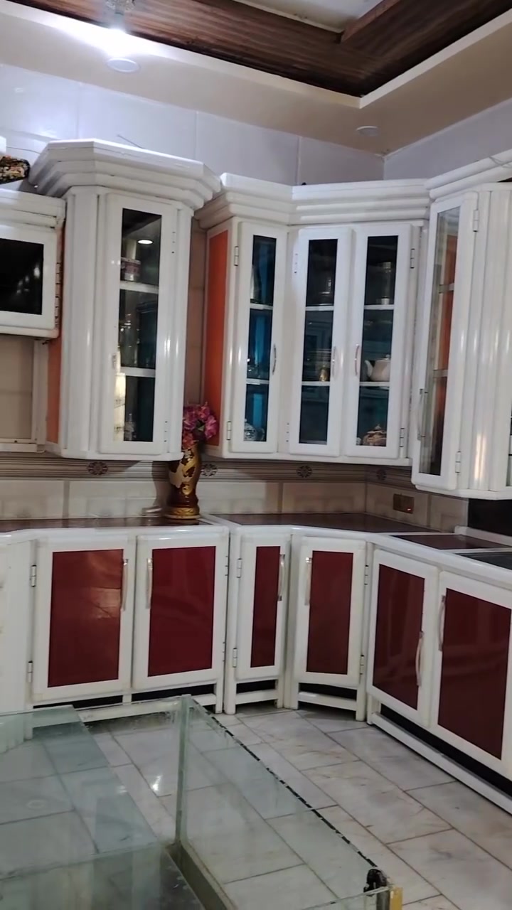 غراض بيت للبيع واسعار مناسبة للاستفسار الاتصال علئ هذا الرقم ***********
