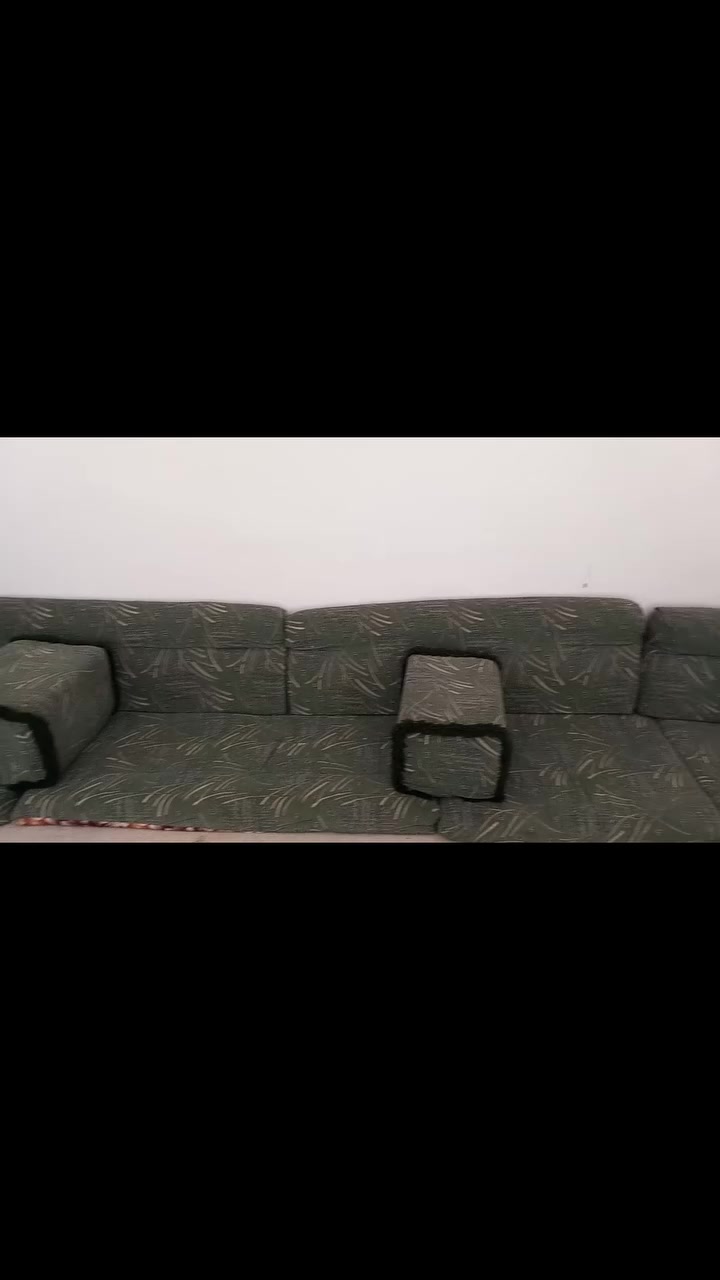 ديوان • قابل للتفاوض