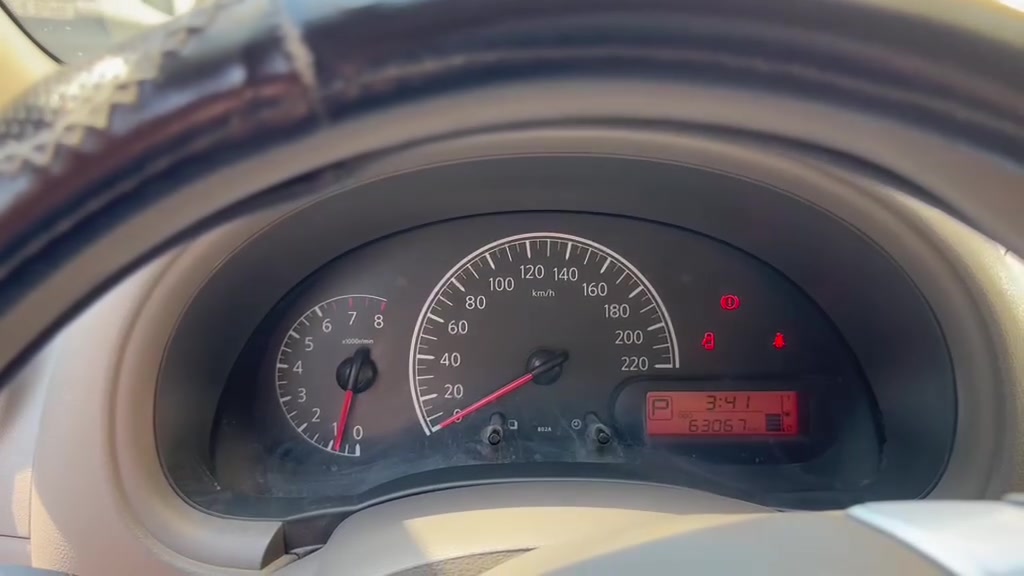 نيسان صني • ٢٠٢٥ • ٦٥٠٠٠ كم