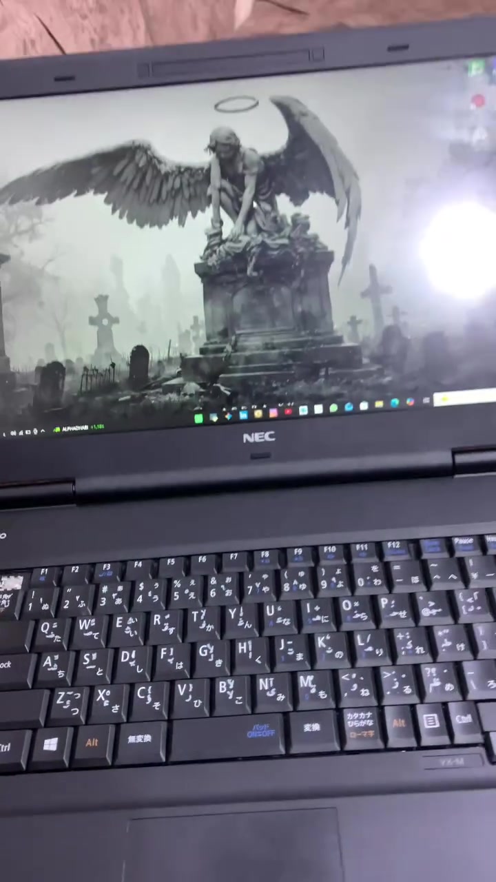 السلام عليكم لابتوب Nec ياباني هارد500GB ويندوز 10 pro نضام 64 منافذ خير من الله بي حجم شاشه 15.6 انج حجم جداً كبير دقة شاشة جداً عالية شحنه يطول فوك ساعه ملحقاته شاحنه وماوس سعر 225 بي مجال بسيط او مراوسة بدراجة عنواني كرمة علي للأستفسار ***********
