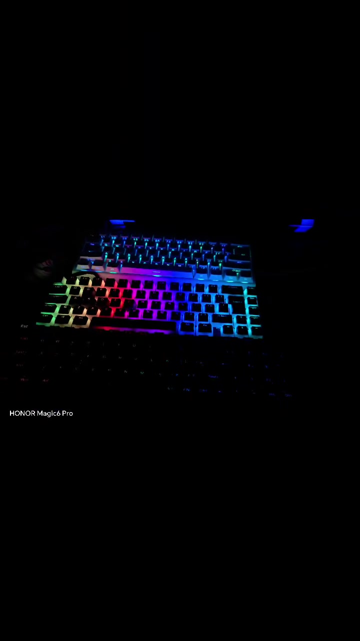 شلعه او مفرد نظيفات استخدام شخصي
Redgragon:polloux pro:25 الف
Hyperx alloy origins 65:30 الف
Mad 60 he magnetic switch : 40 الف
المفرد
اذا كلهن  : 80 الف
كراتينهن موجدات غراضهن كلهن موجوده + الهايبر اكس الكيبورد حاطله كوستم كي كابس نفس متشوف هذي سعرهن وحده 20 الف بس ححسبهن مجاني💞
ماعندي توصيل تعال للبيت افحص واخذ
 مكان بغداد حي العامل 
*********** للتواصل
