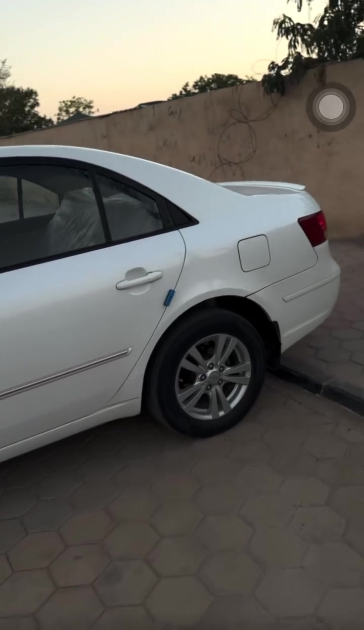 سوناتا 2009 خليجية
رقم بابل انكليزي 
محرك 2400
فتحة تحكم ستيرن
سياره نضيفه او جديده 
مكفوله من الصبغ والتبديل والسونار بلمنشور
السعر :137 او بيها مجال
كربلاء الحسينية 
***********
