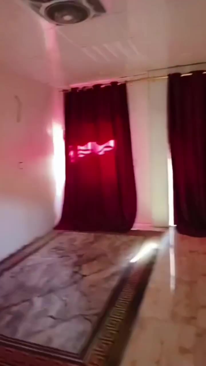 بيت للايجار بحي العامل خلف حي العباس البيت تجاوز 140متر الله يخليكم ميريده لحد يتجاوز لان اني اجرت بغير منطقه علمود شغل ابني اي استفسار ‏‪***********‬‏ مع بيت غرفة نوم تركيا تبقى بل بيت وياريت عائلة زغيره

