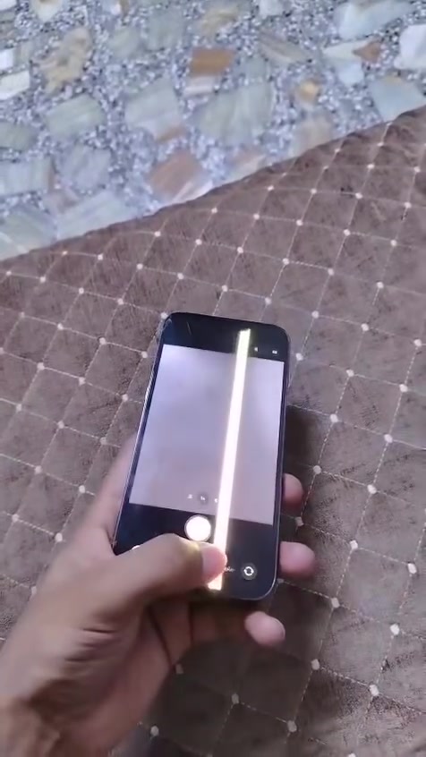 سلام عليكم 13برو ماكس للبيع 275
يرداله تبديل شاشه حالين شاشته شغاله مثل ماوضح بصوره
الجهاز مبدل بي فقط بطاريه وكامره ثنيهن اصليه مال الجهاز ثاني بس من وكع مني ماعرف شنو صار فقط نكسرت شاشه وبرنامج كامره مدور كامره مكاني نجف ***********
