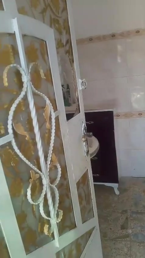 مكلف بلنشر بيت 🏘️للبيع. في منطقه الكرغواليه
قريه ساده الصوافي يم مولده سيد خالد 

شارع تبليط.  ماي وكهرباء. نت ضوئي 

 مساحه 125 متر. واجهه 7. ونزال 18

مبني بلوك وكاشي طرمه سراميك.

استقبال وغرفه نوم ومطبخ وصحيات

وصاله. 

للتفاصيل اكثر اتصل ع الرقم 

***********
