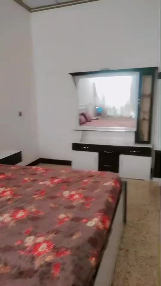 ‏غرفة نوم مستعملة مو تركي إيطالي 
‏نظيفة السعر خاص 
￼ ‏رقم الهاتف ***********
‏الموقع الموصل حي فلسطين 95 ￼
