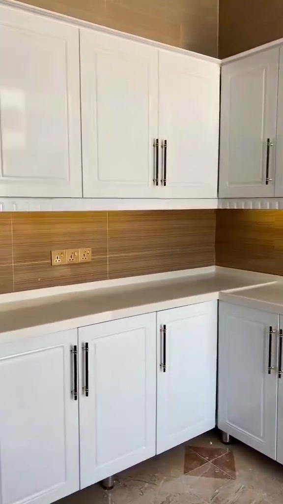 ✨ مطابخ الأميرات ✨
نصمم مطبخك حسب القياس والذوق بأحدث الموديلات والتصاميم العصرية.

✅ خشب MDF و HDF بجودة عالية
✅ تشطيبات أنيقة وتفاصيل دقيقة
✅ جميع الموديلات متوفرة
✅ نرسل لك التصميم والسعر بعد إرسال القياس
✅ توصيل وشد وتركيب لجميع محافظات العراق

📲 أرسل قياس مطبخك وخلي حلمك يصير واقع مع مطابخ الأميرات 👑
واتساب ***********
