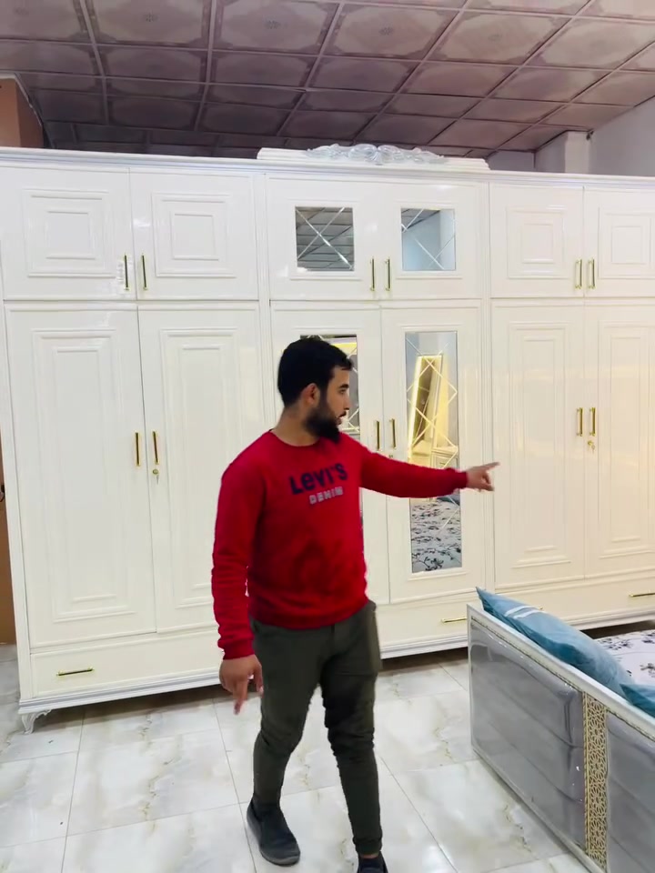 معرض العزيز • أثاث جديد • غرفة خشب